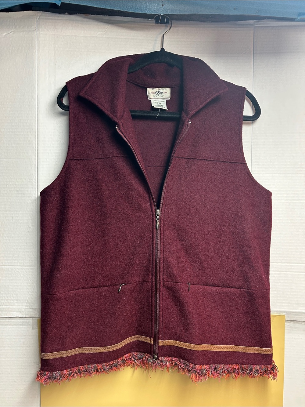 Red Fashion Burgundy Zip 75% Wool Vest with Fringe Hem size Medium